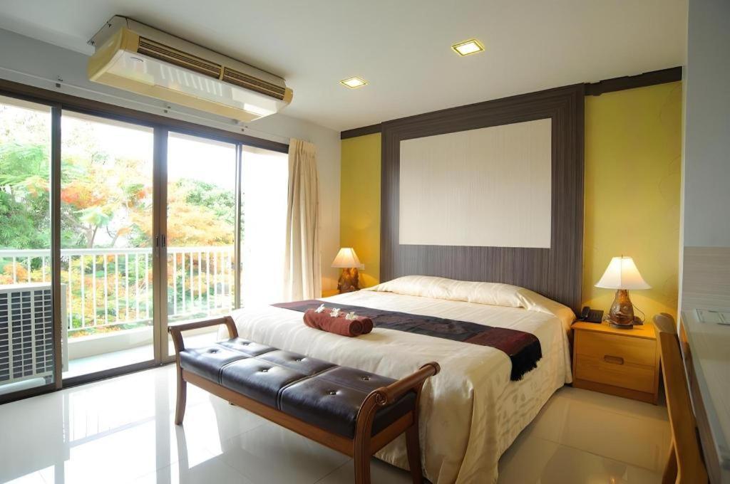 Diamond City Place Hotel Pattaya Exteriör bild