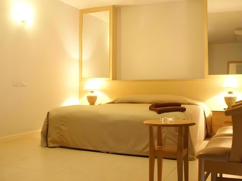 Diamond City Place Hotel Pattaya Exteriör bild