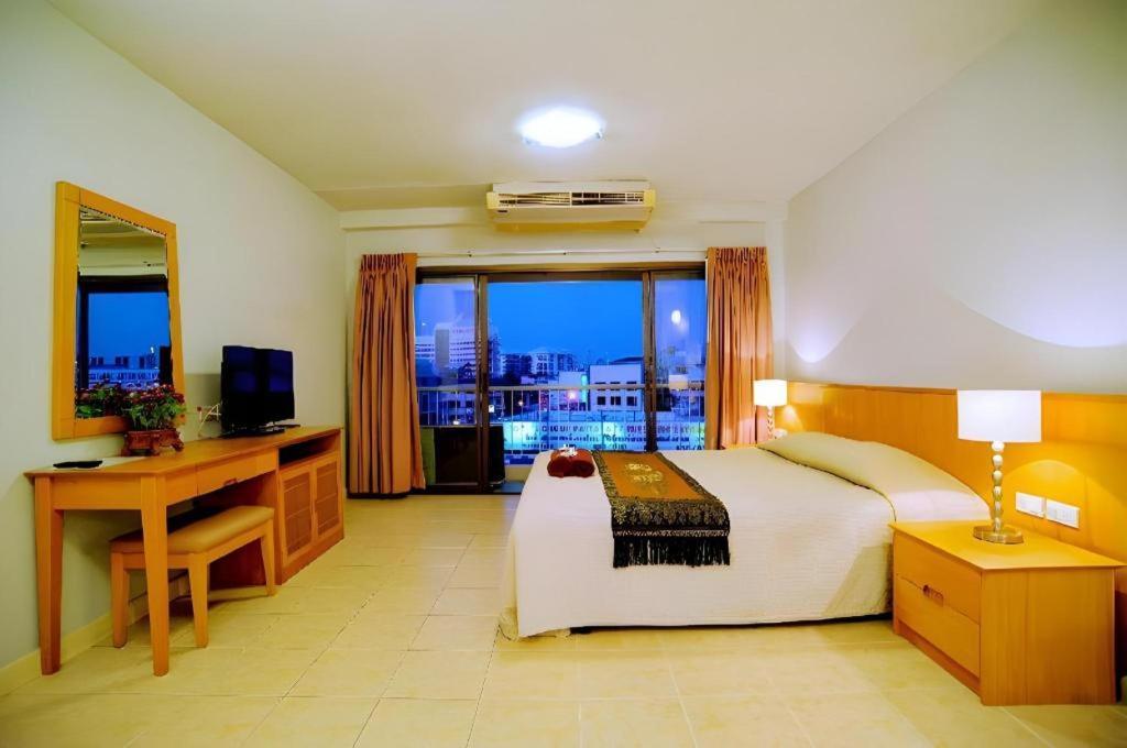 Diamond City Place Hotel Pattaya Exteriör bild